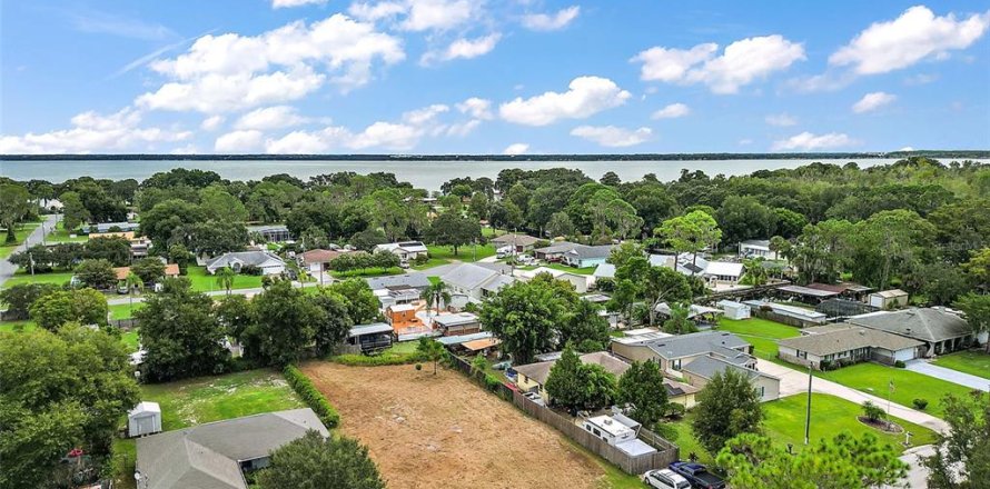 Terreno en Leesburg, Florida № 1370062