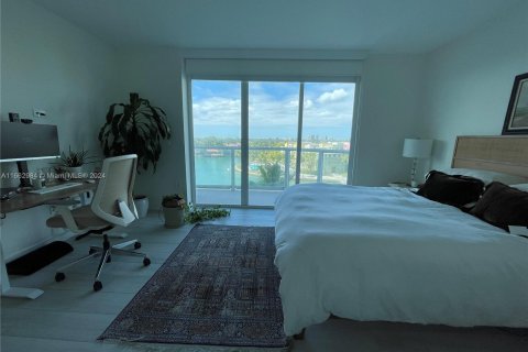 Condo in Miami Beach, Florida, 2 bedrooms  № 1372548 - photo 7