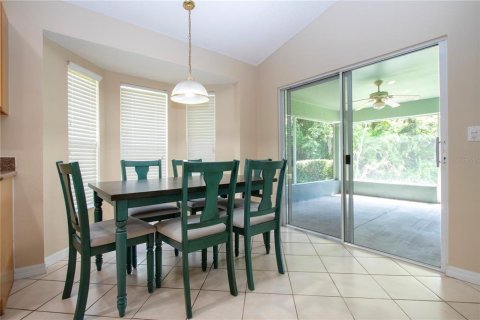 Condo in Sun City Center, Florida, 2 bedrooms  № 1359481 - photo 21