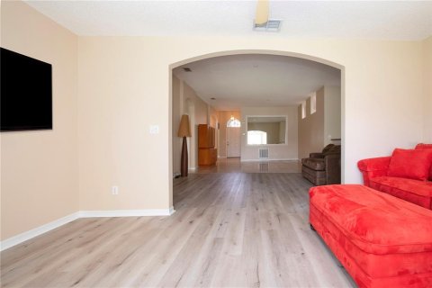 Condo in Sun City Center, Florida, 2 bedrooms  № 1359481 - photo 17