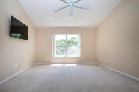 Condo in Sun City Center, Florida, 2 bedrooms  № 1359481 - photo 29