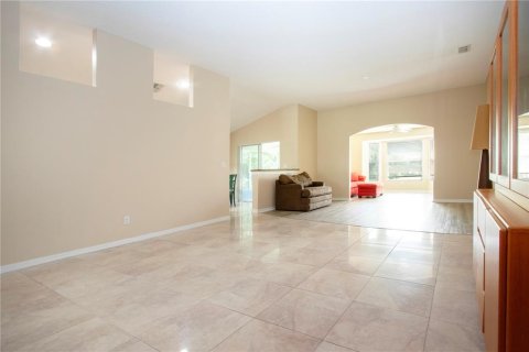 Condo in Sun City Center, Florida, 2 bedrooms  № 1359481 - photo 4