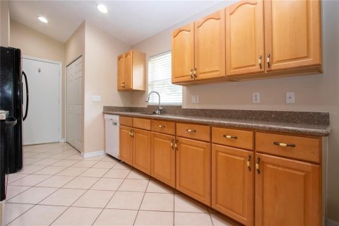 Condo in Sun City Center, Florida, 2 bedrooms  № 1359481 - photo 24