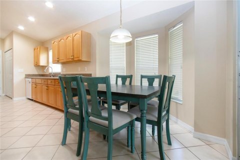 Condo in Sun City Center, Florida, 2 bedrooms  № 1359481 - photo 22