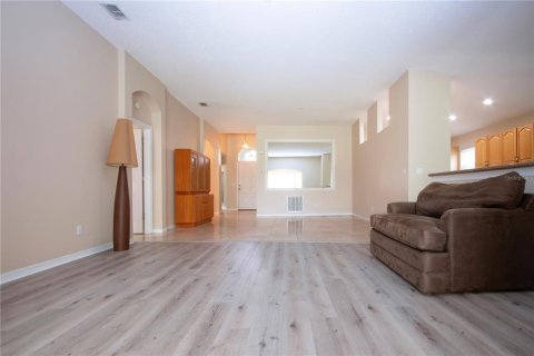 Condo in Sun City Center, Florida, 2 bedrooms  № 1359481 - photo 19