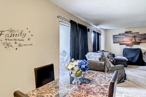 Condominio en venta en Orlando, Florida, 2 dormitorios, 78.97 m2 № 770331 - foto 5