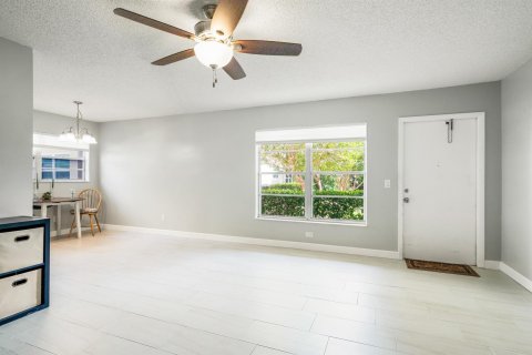 Copropriété à vendre à Vero Beach, Floride: 2 chambres, 92.9 m2 № 1116848 - photo 12