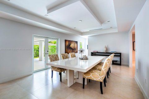 Casa en venta en Coral Gables, Florida, 4 dormitorios, 324.32 m2 № 1410899 - foto 8