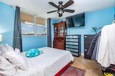 Copropriété à vendre à Deerfield Beach, Floride: 2 chambres, 90.12 m2 № 1221813 - photo 6