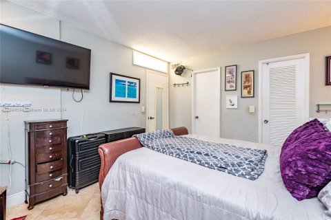 Copropriété à vendre à Deerfield Beach, Floride: 2 chambres, 90.12 m2 № 1221813 - photo 30