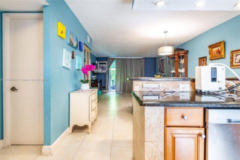 Copropriété à vendre à Deerfield Beach, Floride: 2 chambres, 90.12 m2 № 1221813 - photo 27