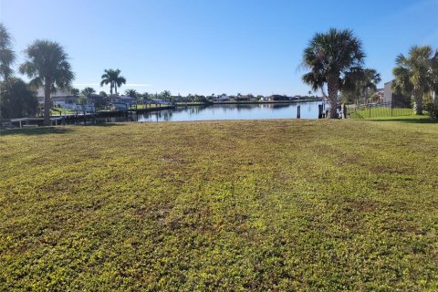 Terreno en venta en Port Charlotte, Florida № 826393 - foto 19