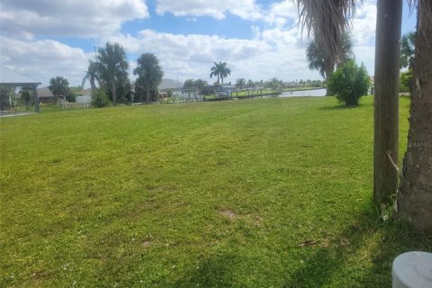 Terreno en venta en Port Charlotte, Florida № 826393 - foto 4