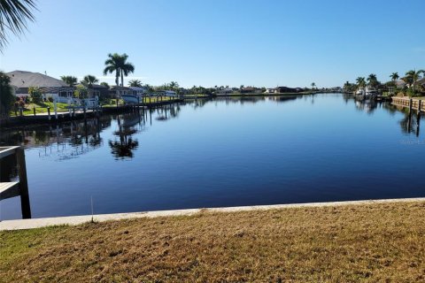 Terreno en venta en Port Charlotte, Florida № 826393 - foto 21