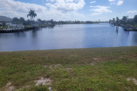 Terreno en venta en Port Charlotte, Florida № 826393 - foto 8