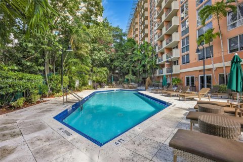 Condo in Miami, Florida, 1 bedroom  № 1360322 - photo 19