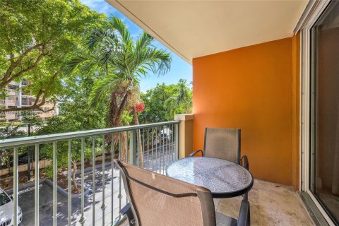 Condo in Miami, Florida, 1 bedroom  № 1360322 - photo 9