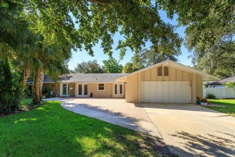 Villa ou maison à vendre à Altamonte Springs, Floride: 4 chambres, 190.26 m2 № 1353373 - photo 1