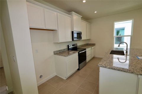 Casa en venta en Saint Cloud, Florida, 4 dormitorios, 160.44 m2 № 1353340 - foto 5