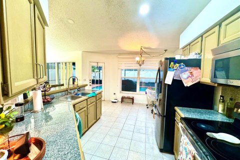 Casa en venta en Kissimmee, Florida, 4 dormitorios, 191.47 m2 № 1353372 - foto 10