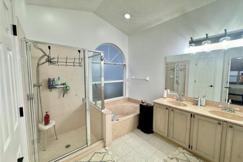 Villa ou maison à vendre à Kissimmee, Floride: 4 chambres, 191.47 m2 № 1353372 - photo 20