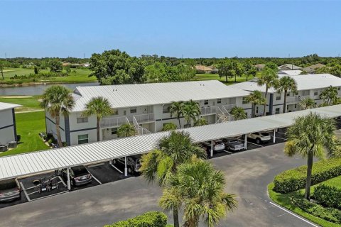 Copropriété à vendre à Punta Gorda, Floride: 2 chambres, 83.15 m2 № 1278210 - photo 13