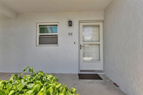 Condo in Punta Gorda, Florida, 2 bedrooms  № 1278210 - photo 2