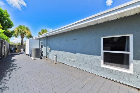 Casa en venta en West Palm Beach, Florida, 3 dormitorios, 95.78 m2 № 1222484 - foto 7