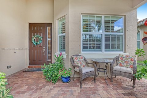 Villa ou maison à vendre à Boynton Beach, Floride: 3 chambres, 171.03 m2 № 1329247 - photo 2