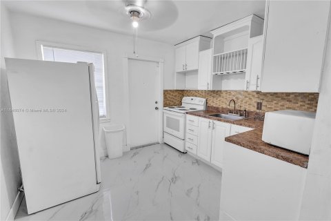 Copropriété à vendre à Pembroke Pines, Floride: 2 chambres, 62.24 m2 № 1329162 - photo 9