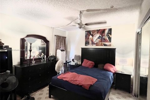 Villa ou maison à vendre à Sunrise, Floride: 3 chambres, 132.29 m2 № 802501 - photo 14