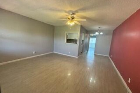 Condo in West Palm Beach, Florida, 1 bedroom  № 1145990 - photo 19