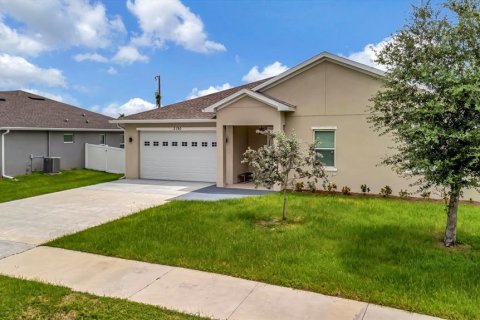 Villa ou maison à vendre à North Port, Floride: 4 chambres, 179.49 m2 № 1307868 - photo 5