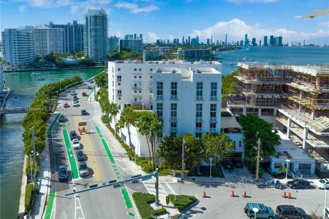 Immobilier commercial à vendre à Miami Beach, Floride № 848787 - photo 11