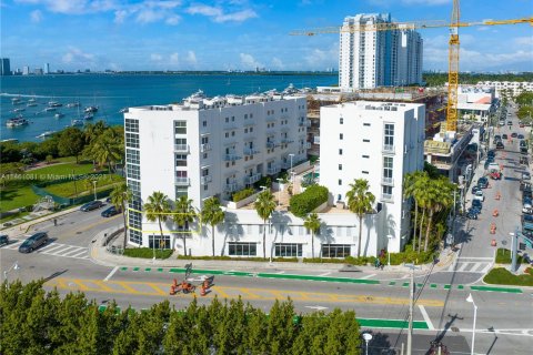 Immobilier commercial à vendre à Miami Beach, Floride № 848787 - photo 10