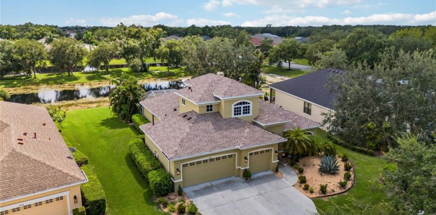 Casa en Bradenton, Florida 4 dormitorios, 246.01 m2 № 1352276