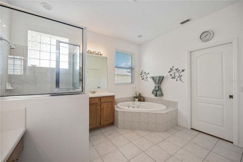 Casa en venta en Bradenton, Florida, 4 dormitorios, 246.01 m2 № 1352276 - foto 27