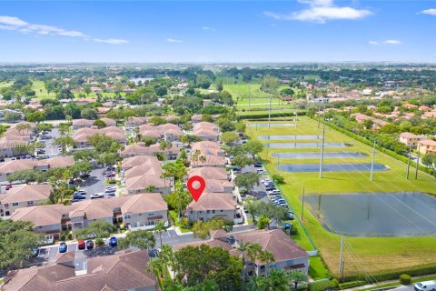 Adosado en venta en Miramar, Florida, 3 dormitorios, 143.72 m2 № 1352226 - foto 5