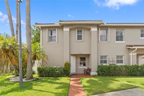 Touwnhouse à vendre à Miramar, Floride: 3 chambres, 143.72 m2 № 1352226 - photo 3