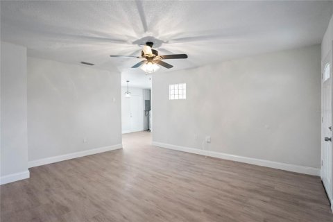 Casa en venta en Orlando, Florida, 3 dormitorios, 81.29 m2 № 1373878 - foto 29