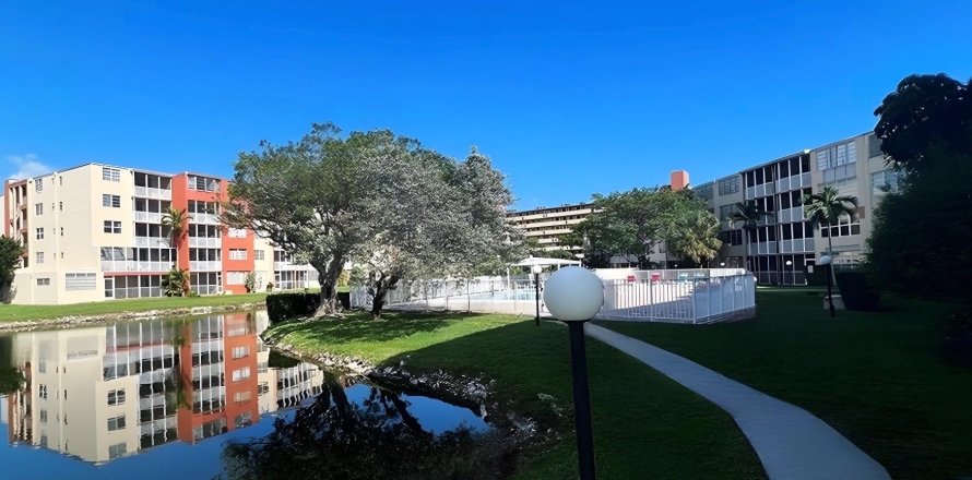 Condo à Miami, Floride, 1 chambre  № 1118254