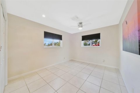 Casa en venta en Oakland Park, Florida, 3 dormitorios, 194.44 m2 № 1118255 - foto 22