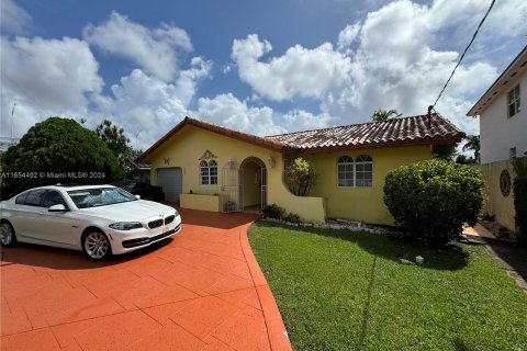 Villa ou maison à vendre à Miami, Floride: 4 chambres, 222.22 m2 № 1351608 - photo 7