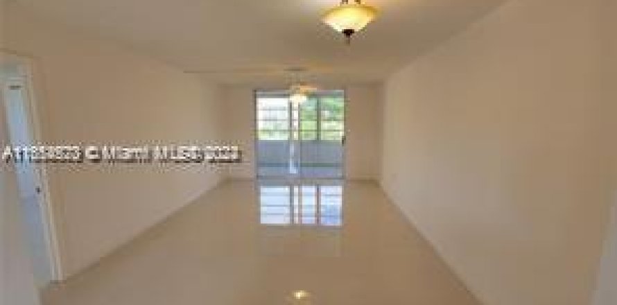 Condominio en Margate, Florida, 1 dormitorio  № 1351614