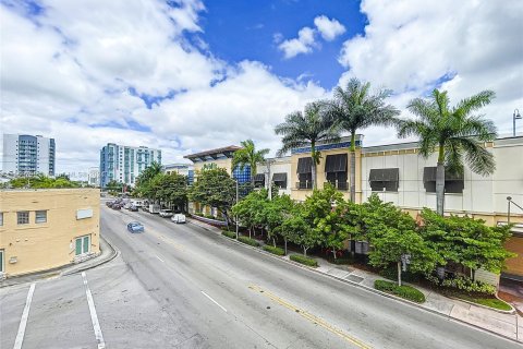 Condo in Miami, Florida, 1 bedroom  № 1102990 - photo 21