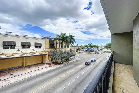 Condo in Miami, Florida, 1 bedroom  № 1102990 - photo 20