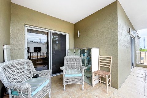 Condominio en venta en Miami, Florida, 1 dormitorio, 69.68 m2 № 1102990 - foto 18