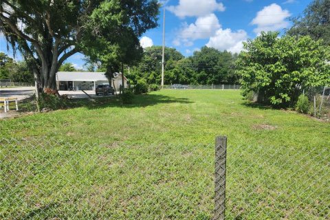 Commercial property in Winter Haven, Florida № 1390967 - photo 4