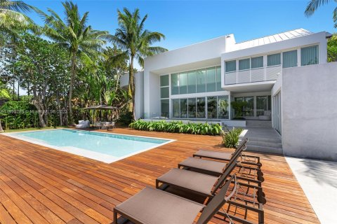Villa ou maison à vendre à Key Biscayne, Floride: 4 chambres, 618.82 m2 № 885826 - photo 24