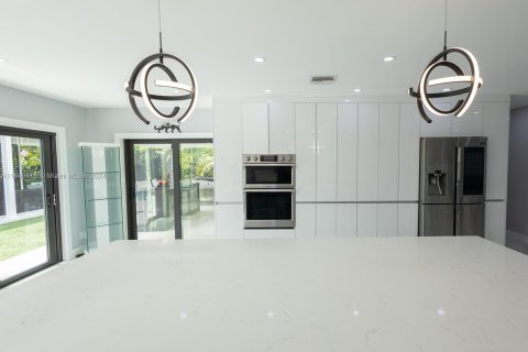 Casa en venta en Miami, Florida, 4 dormitorios, 211.26 m2 № 1345562 - foto 20